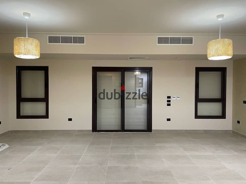 Ground-floor apartment with a garden for sale in Green 5 Compound; ultra-super-lux finish, including air conditioning units and the kitchen. 0 Ground-floor apartment with a garden for sale in Green 5 Compound; ultra-super-lux finish, including air conditioning units and the kitchen. 0