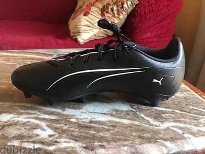 football shoes original puma