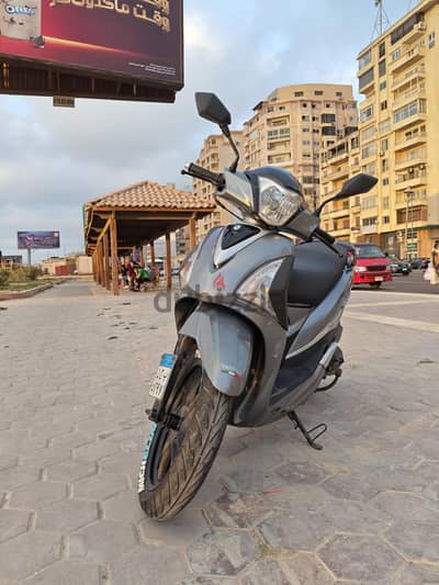 اسكوتر ڤيجورى St