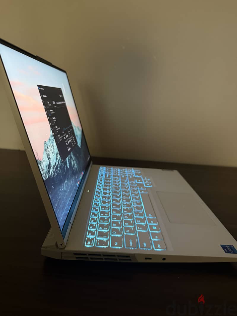 Lenovo Legion 5 Pro (StringRay Edition) 7