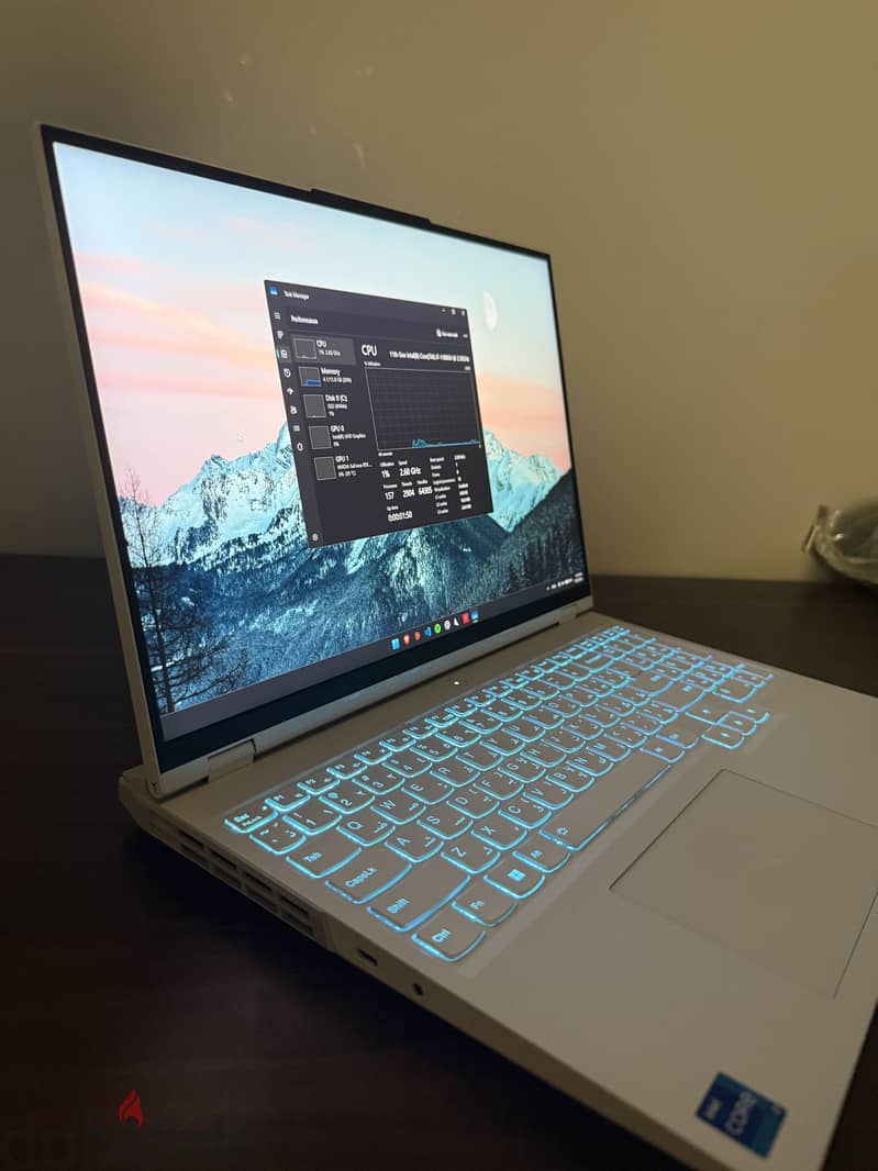 Lenovo Legion 5 Pro (StringRay Edition) 9