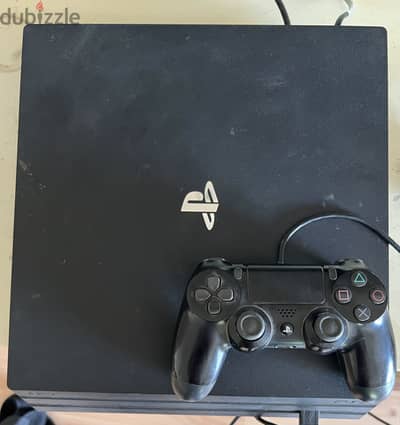 PS4 pro مستعمل مثل الجديد