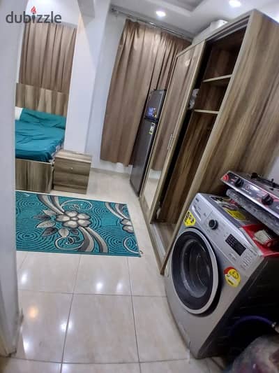 متاح استديو سنجل مدينة ستة اكتوبر الحي الأول مجاوره رابعة دول ‫ربع  اسنسير شامل ماء كهربائي كارت خطوات المسجد الحصري متاح جميع الخدمات