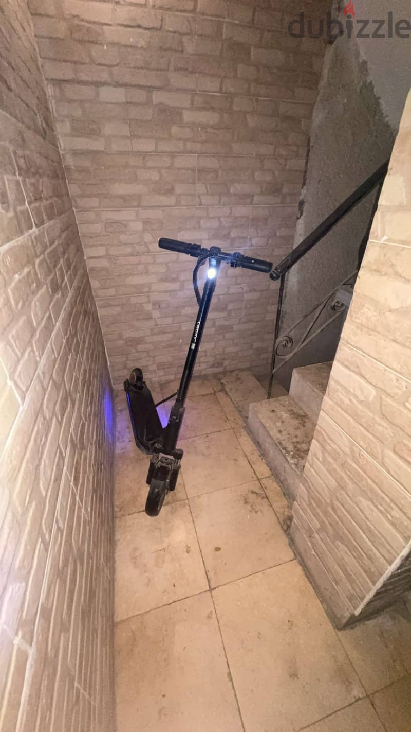 CRONY ELECTRIC SCOOTER XM MAX 2