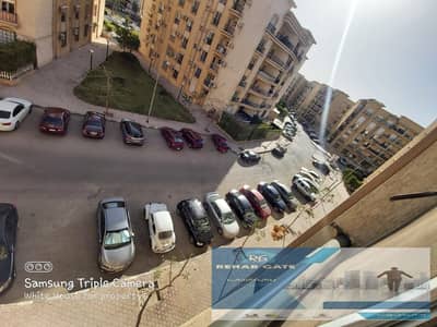 للإيجار قانون – شقة مميزة في الرحاب 2     الرحاب 2 – مجموعة 113   المساحة: 224 م²