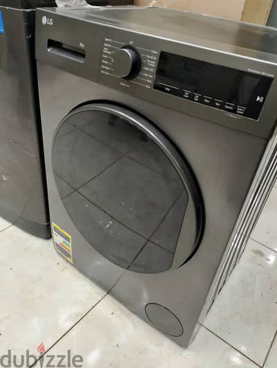 غسالة ال جي LG أوتوماتيك 8 كيلو انفرتر (كسر زيرو بالضمان) فضي - F2T2TY