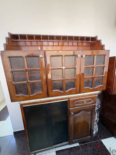 مطبخ كامل اربع قطع بالرخام بتاعه