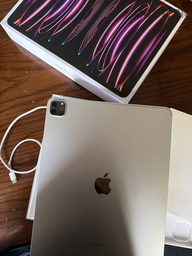 Ipad pro m2 12.9 cellular zerooooo 100 cycle 1