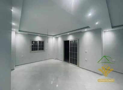 Apartment for rent 4 rooms suitable for an administrative headquarters in Al Lotus South, third number from Al Nawadi Street next to services and transportation Apartment for rent 4 rooms suitable for an administrative headquarters in Al Lotus South, third number from Al Nawadi Street next to services and transportation