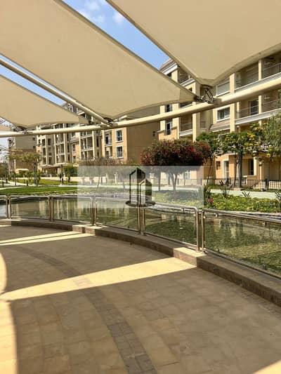بأقل من سعر السوق شقة لقطة في سراي Sarai داخل S2 المستقبل سيتي سور بسور مع مدينتي
