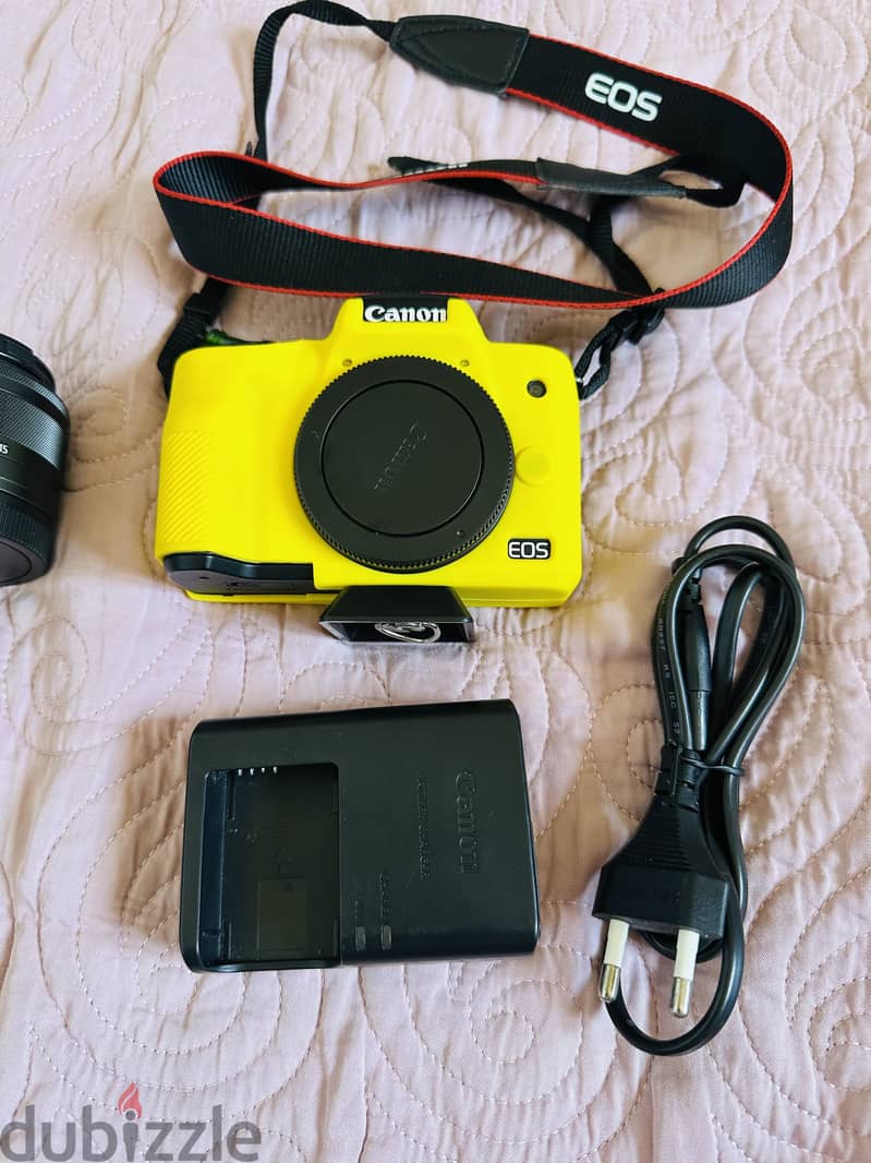Canon EOS M50 Mirrorless 3