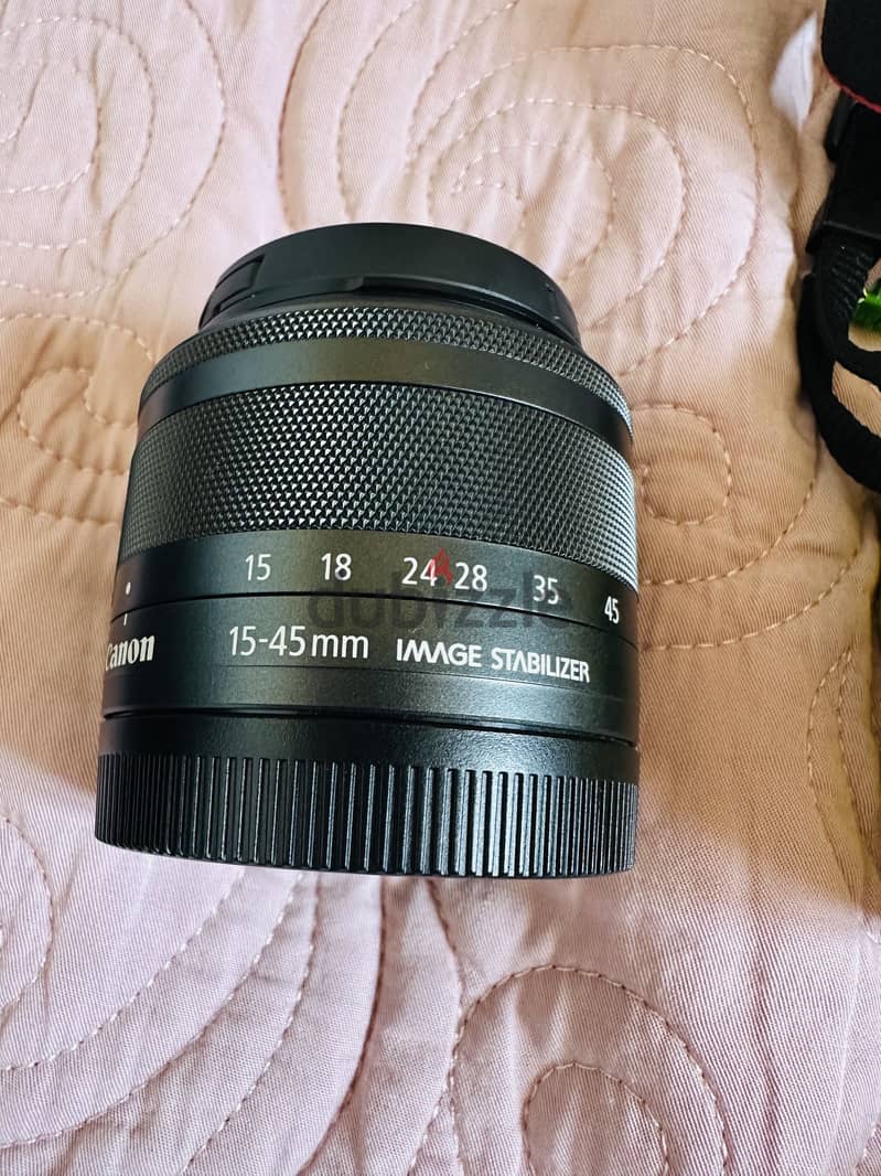 Canon EOS M50 Mirrorless 10