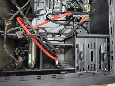  كيسة كمبيوتر Gigabyte –i7-6700 - 8 RAM - 500 HDD