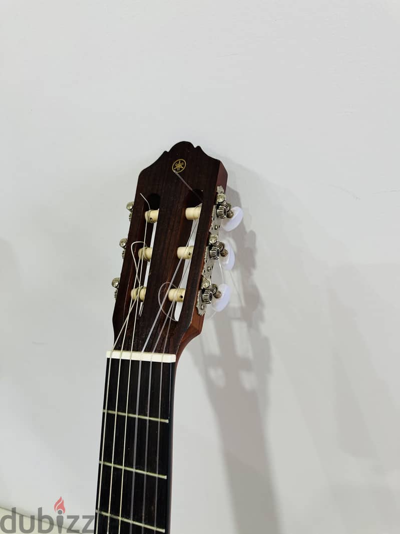 Yamaha Classical nylon guitar 5