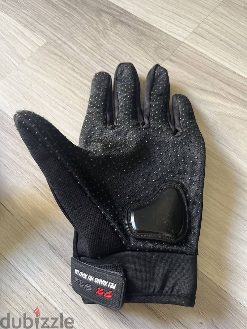 Motorcycle gloves 2