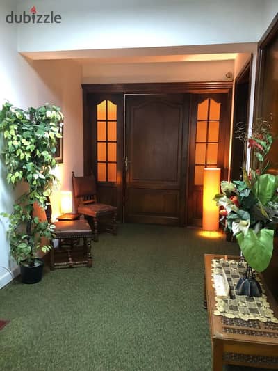 Duplex entrance or Abbas 8 rooms luxury sweeper for all purposes also first