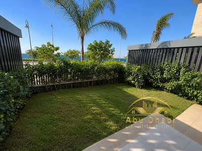 70 sq m ground floor studio with a 35 sq m garden for sale in Madinaty Privado, directly opposite The Spain. Fully finished to a high standard.