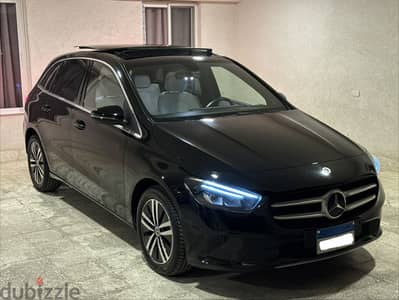 Mercedes-Benz B200 2022 13,000 وكيل Premium Plus facelift
