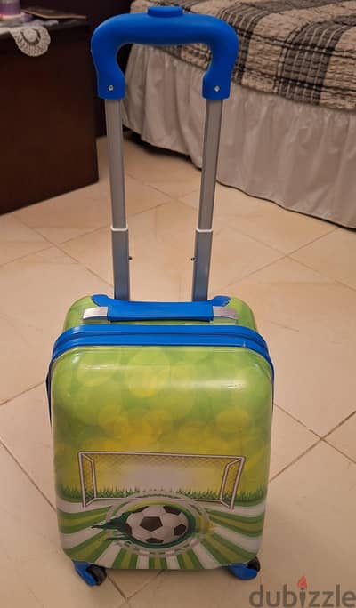 شنطة بلاستيك بعجل