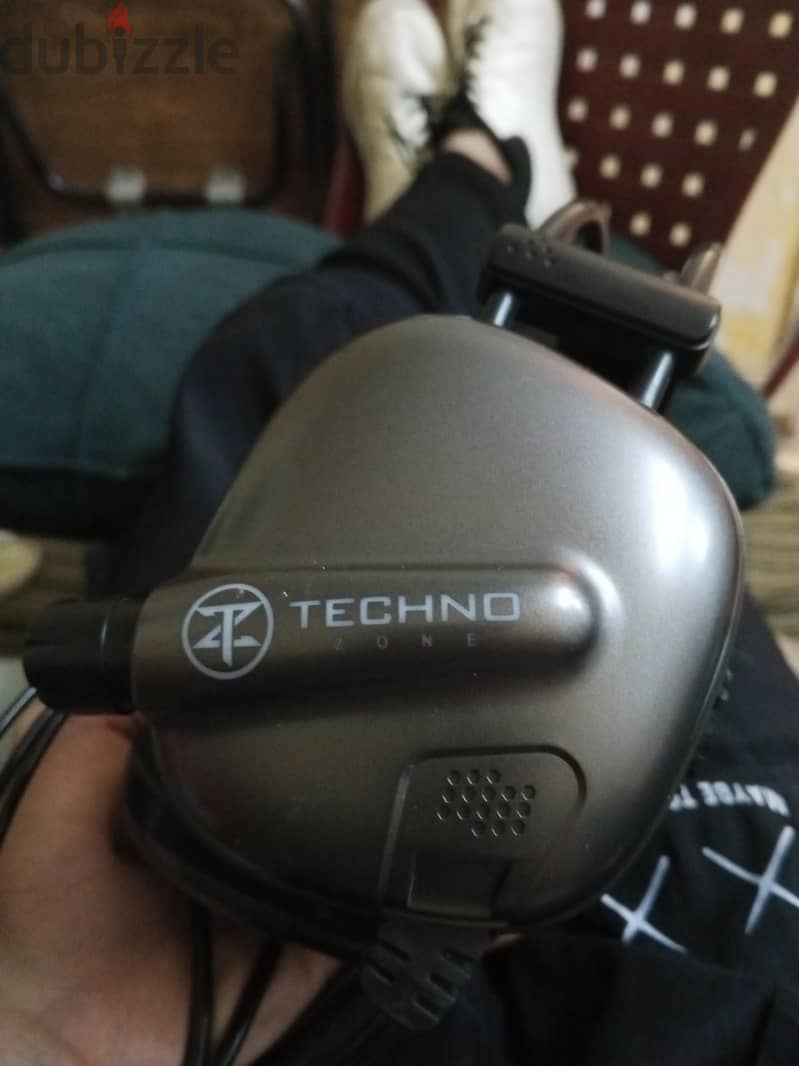 Techno Zone 1