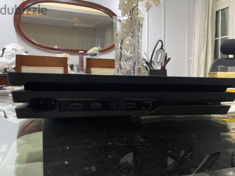 playtation 4 PRO 4