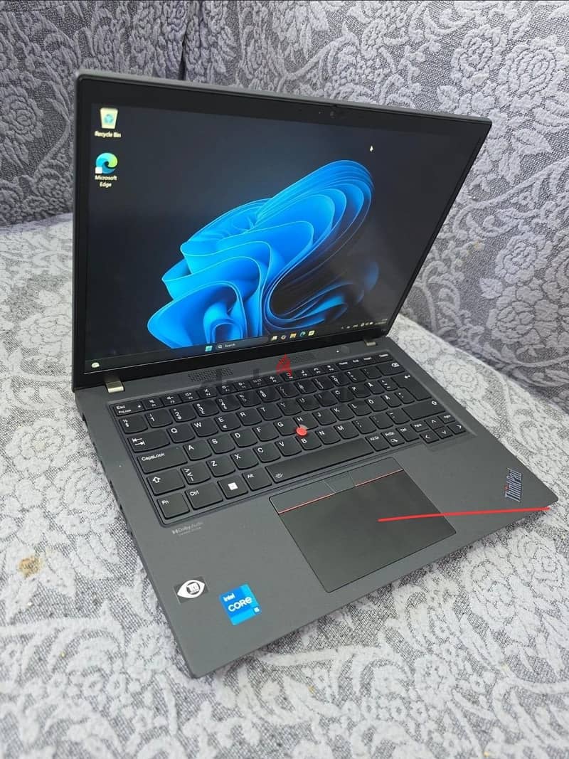 LENOVO THINKPAD FROM SWEDEN 9