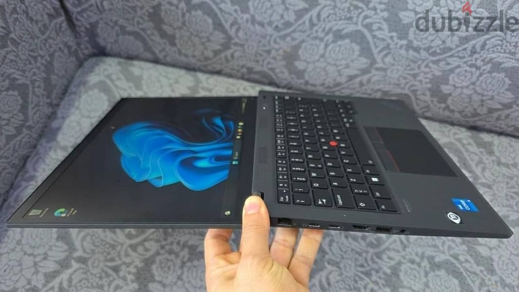 LENOVO THINKPAD FROM SWEDEN 12