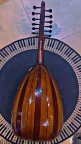 كاتبة اشعار غنائية