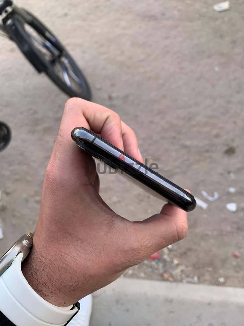 Apple - iPhone 11 Pro Max 5