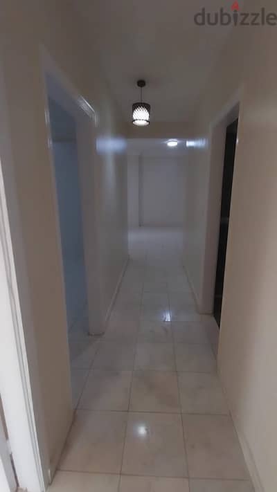 شقه مميزه في شارع السودان