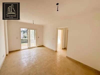 Apartment for rent in Madinaty, 78 sq m, second floor, directly next to services in B12, first occupancy, park view