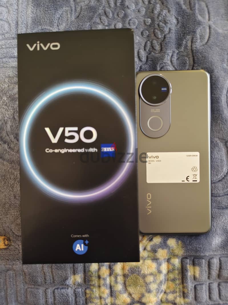 Vivo V50 1