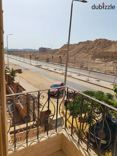 شقة للبيع بمدينة الشروق – المنطقة الرابعة