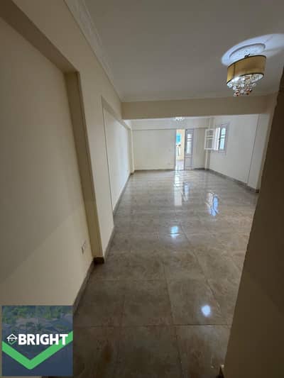 Available now: A prime 165m² apartment—ready for immediate handover and finished to an ultra-super-luxurious standard—in a prime location. Available now: A prime 165m² apartment—ready for immediate handover and finished to an ultra-super-luxurious standard—in a prime location.