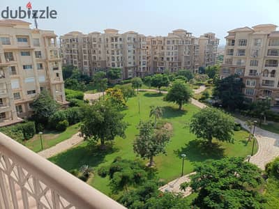 للبيع في مدينتي B3 شقه ١٠٧متر طلعت مصطفى خالصة الثمن اطلاله رائعه وايد جاردن فيو طرفيه