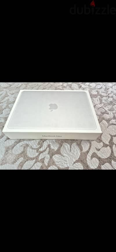 Macbook neo  ماك بوك نيو جديد وارد الخارج