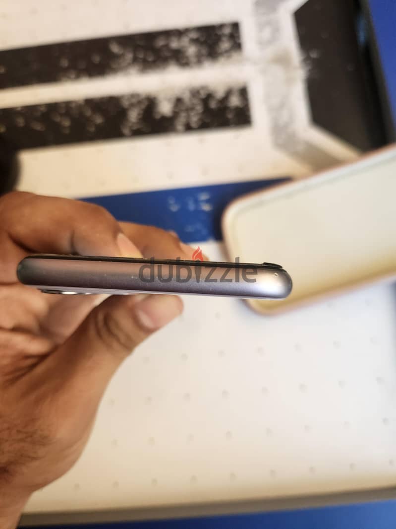 Apple - iPhone 11 9
