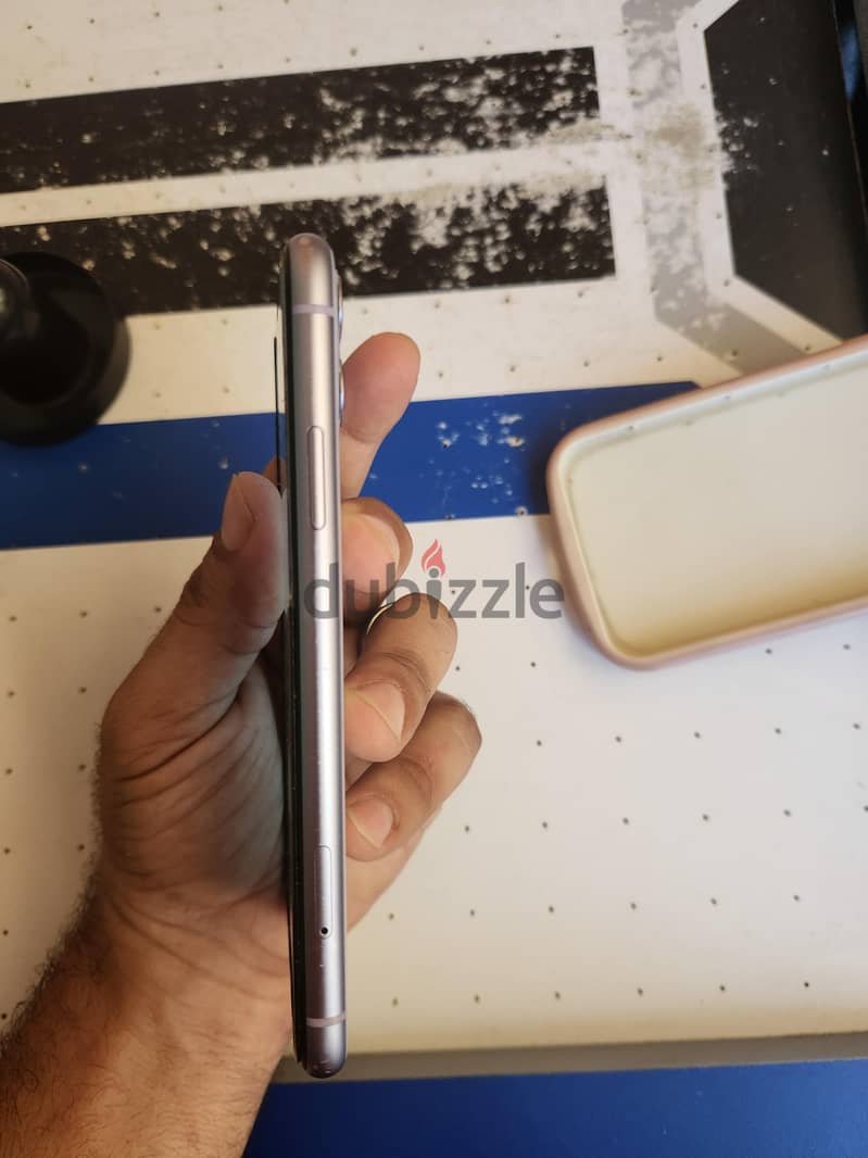 Apple - iPhone 11 10