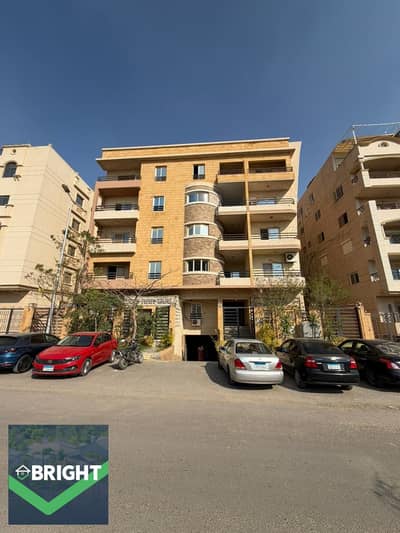 Lowest price: 155m² apartment, ready for immediate delivery, ultra-super-lux finished, with an open view and a prime location. Lowest price: 155m² apartment, ready for immediate delivery, ultra-super-lux finished, with an open view and a prime location.
