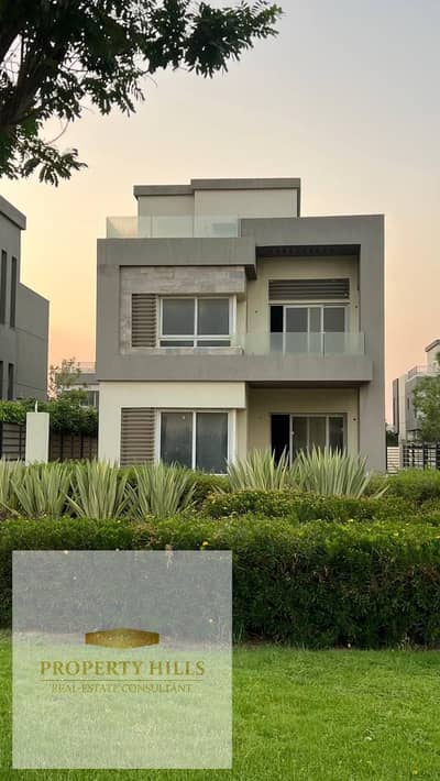 Standalone Villa for Sale Only 5% Down Payment Special Discount Hyde Park Fifth Settlement Minutes from AUC