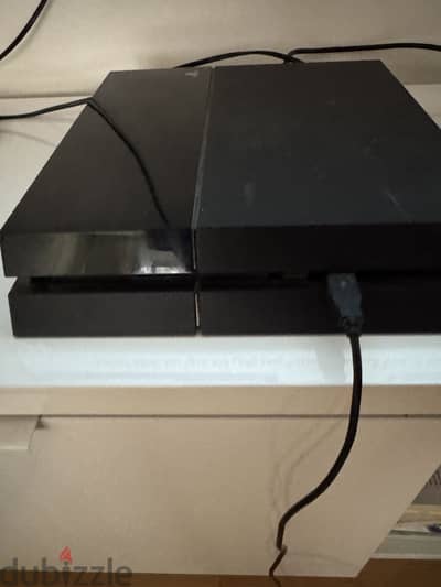 Play Station 4 500 gb- بلاي ستيشن ٤ فات