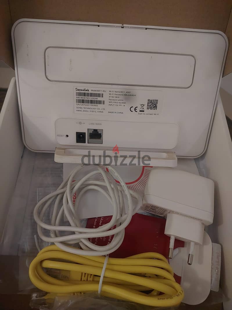 4G wireless Vodafone router with SIM 2