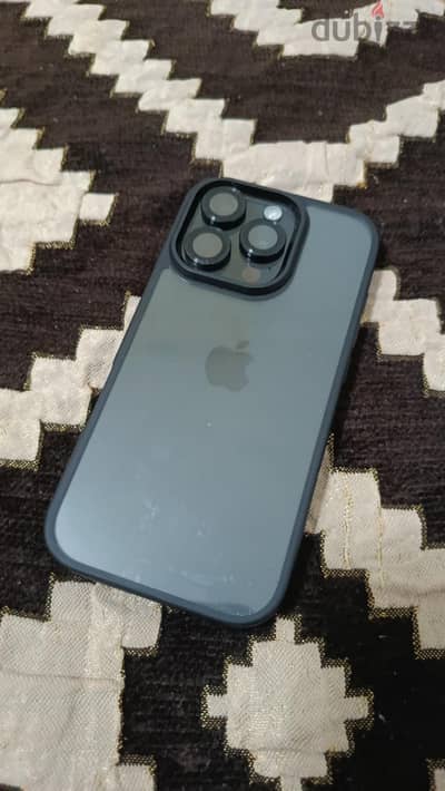 آبل - آيفون 16 برو