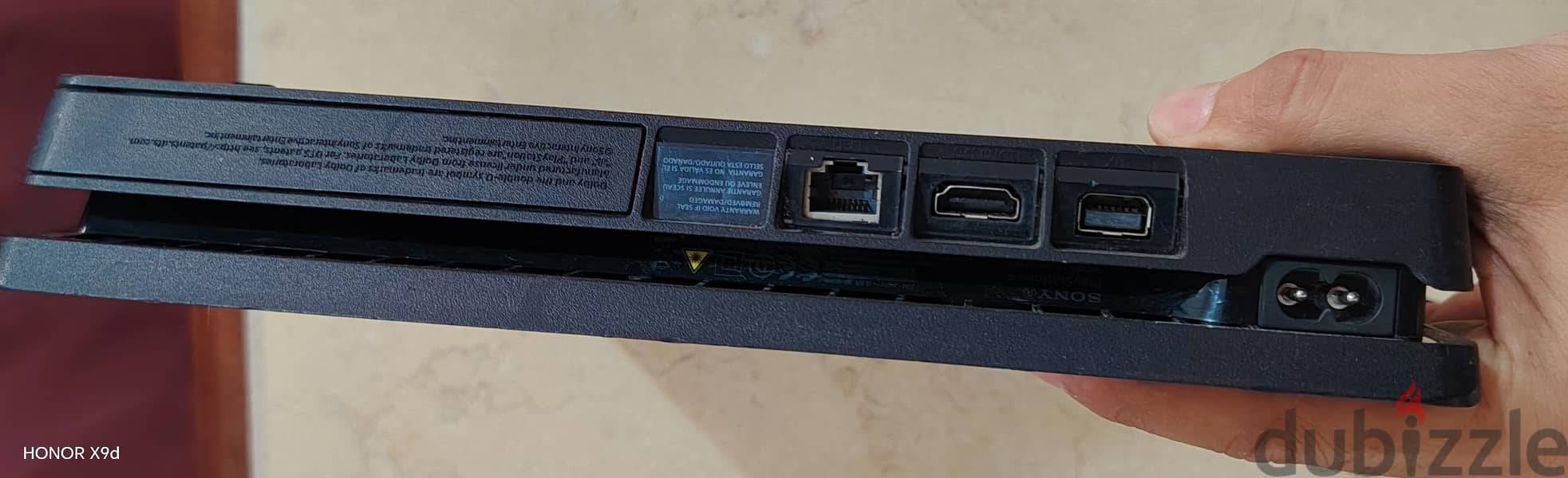 pS4 slim 3