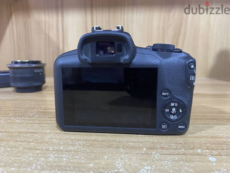 Canon EOS R100 6