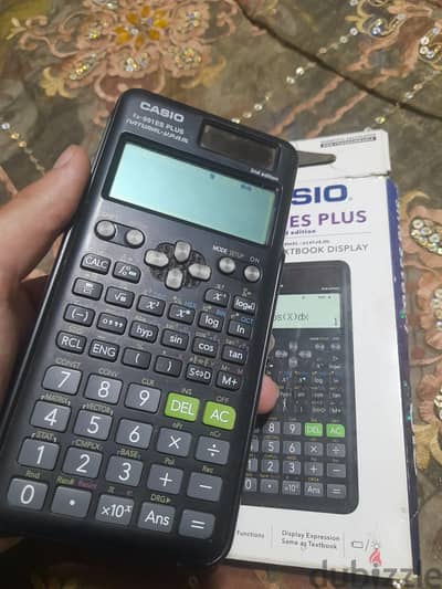 الة حاسبة CASIO fx-991