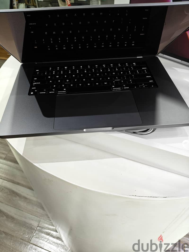 MacBook Pro 16Inch M2 Pro 2