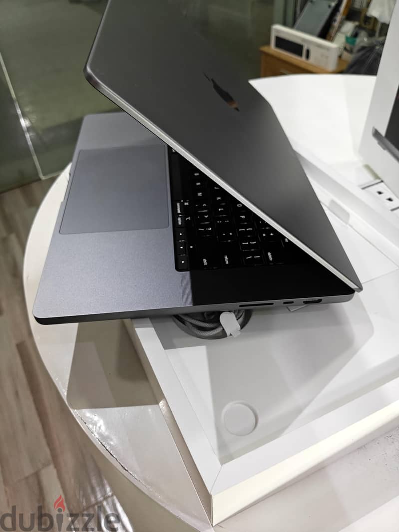 MacBook Pro 16Inch M2 Pro 4