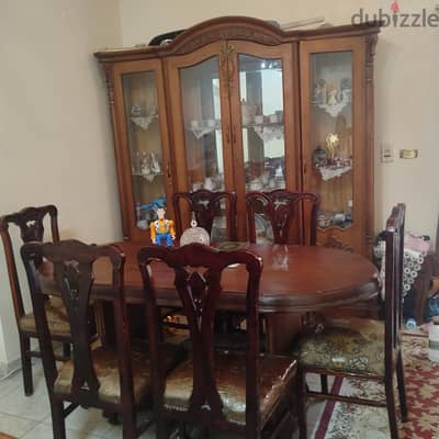 سفرة كلاسيك مع نيش بحالة جيده