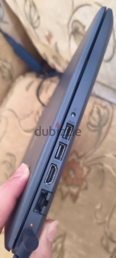 لابتوب HP 255 G7 بحالة ممتازة - هارد SSD سريع ورامات 8 جيجا